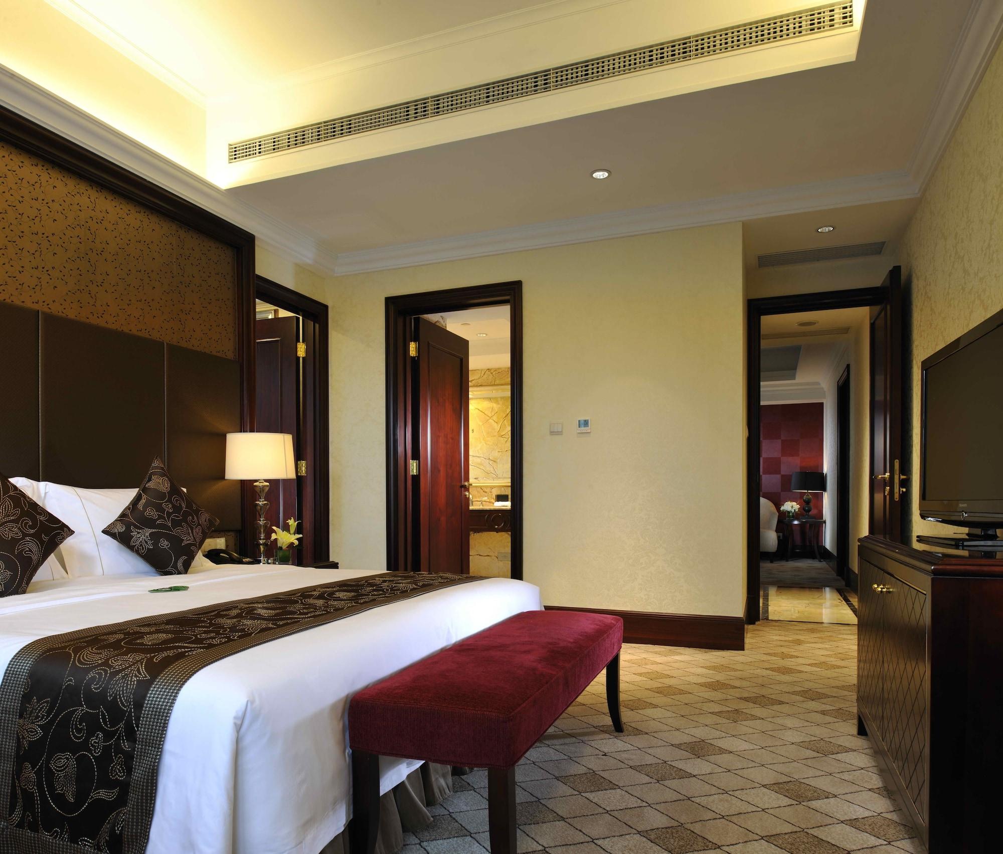 The Coli Hotel Shenzhen Bagian luar foto