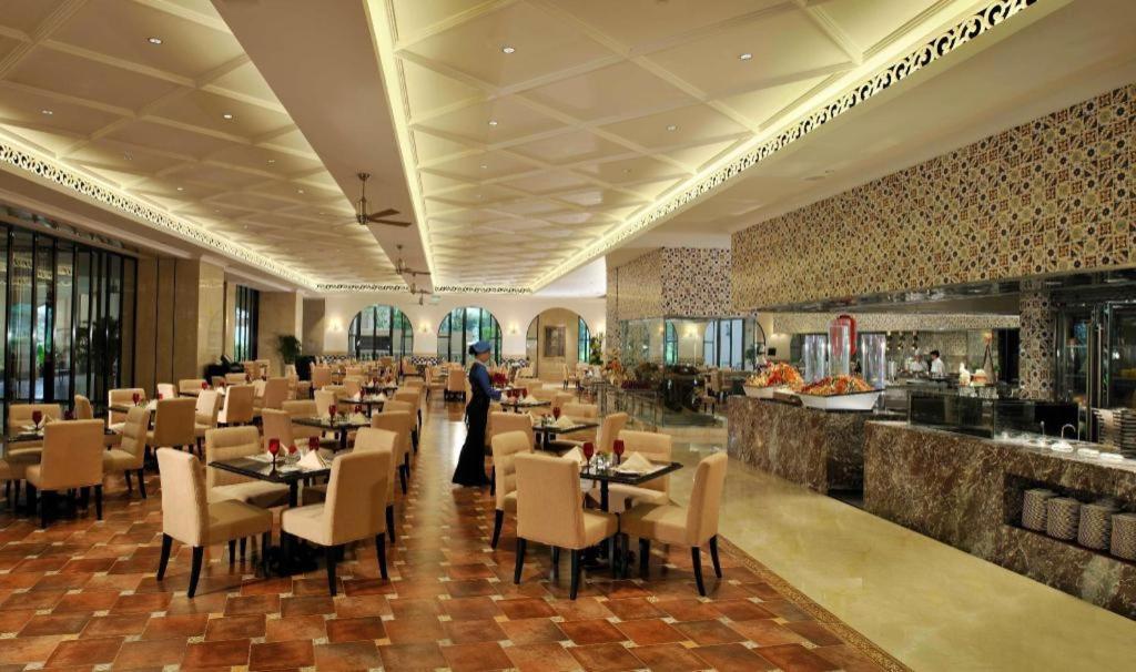The Coli Hotel Shenzhen Bagian luar foto