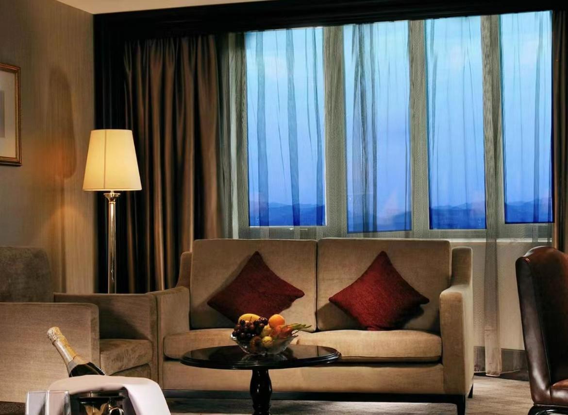The Coli Hotel Shenzhen Bagian luar foto